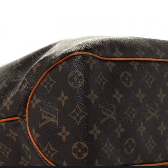 Authentic Louis Vuitton - Picture 6 of 8